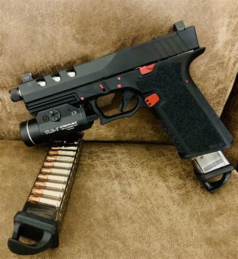 glock thug gucci belt oney|My experience with a Gucci Glock as my first gun : r/Glocks .